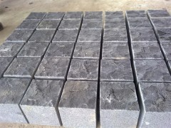 花崗巖三峽紅小塊石， 馬蹄石，花壇石