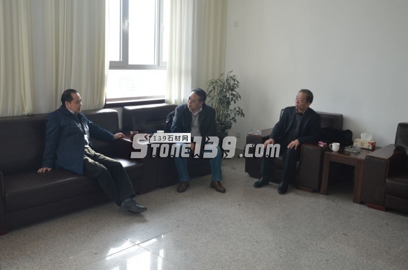 山東省石材行業協會同中國建材工業規劃研究院與五蓮石材產業園管委會共同探討五蓮石材產業發展規劃
