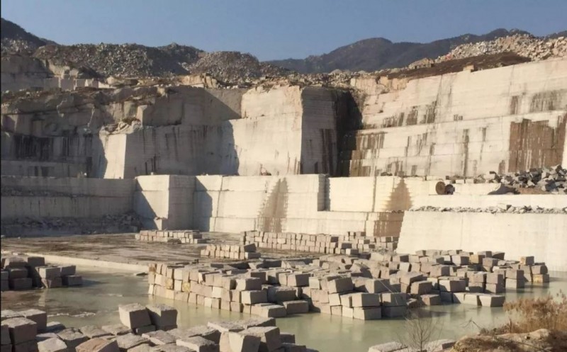 山東五蓮縣綜合整治礦山石材行業，已有188家石材加工企業通過環評驗收