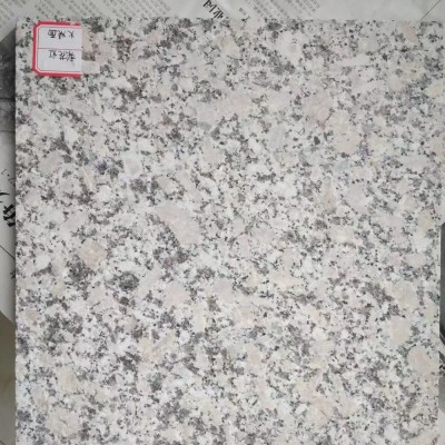 梨花紅結構致密，質地堅硬，耐酸堿，透氣性好，適合地鋪，干掛