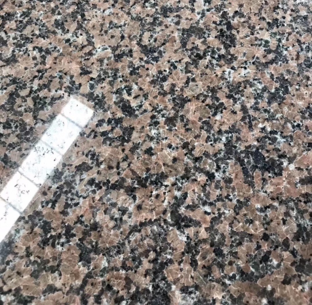 走進廣東廉江花崗巖王國:擁有白/灰/藍/紅/花等色澤豐富的花崗巖品種!