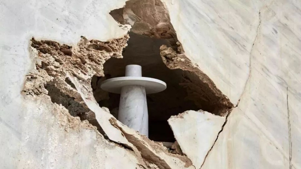 一組天然石材家具照片，專門從石材原產地采石場拍攝（組圖）