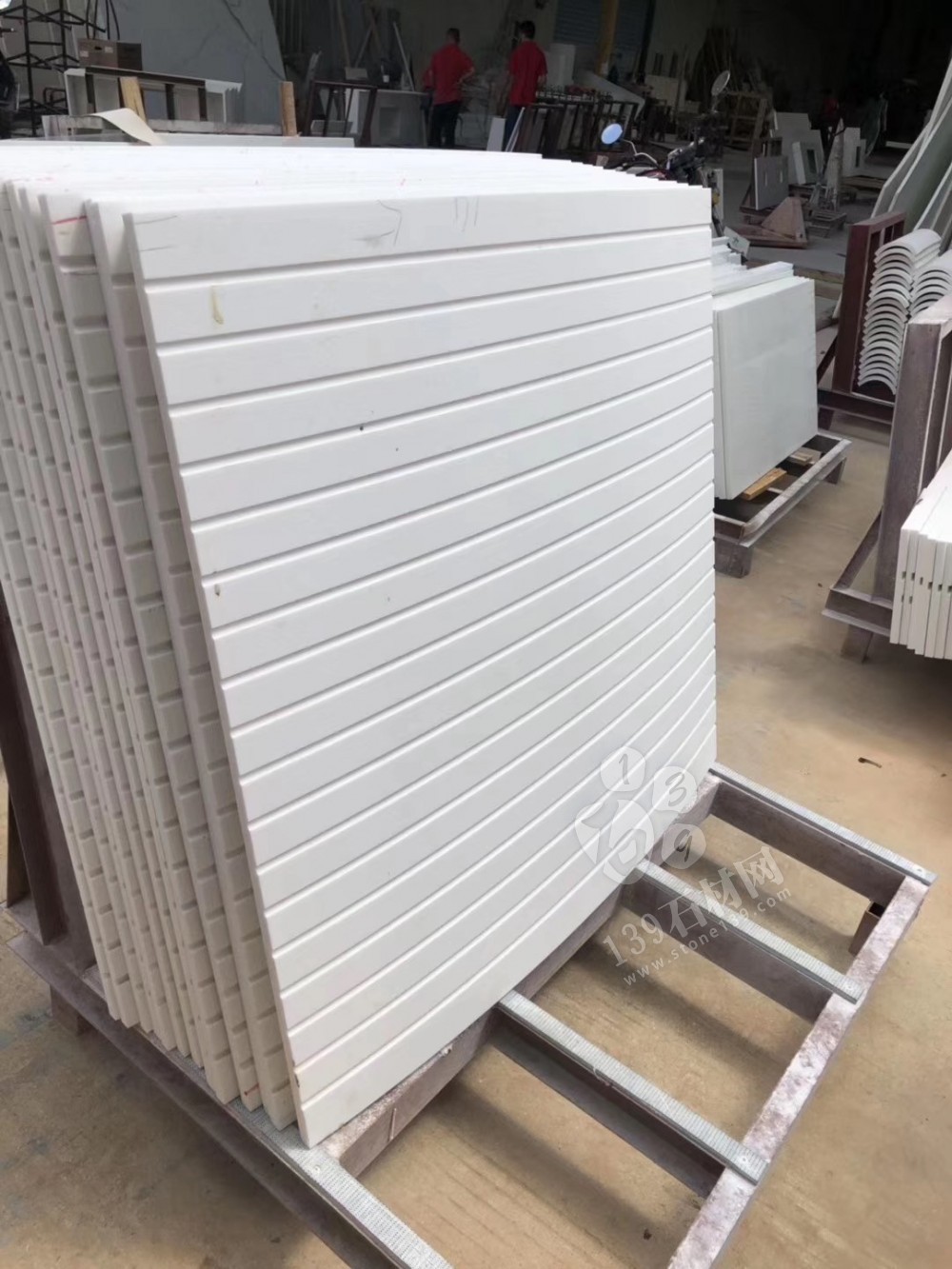 微晶石紋路板與巖板的對比區別