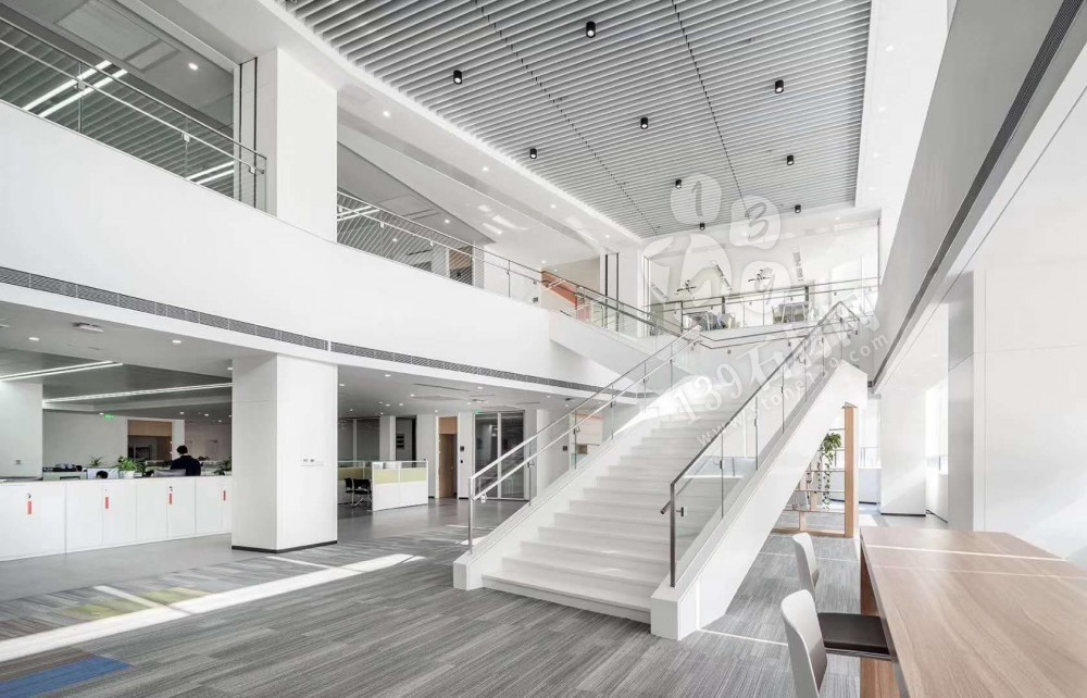 微晶石紋路板與巖板的對比區別