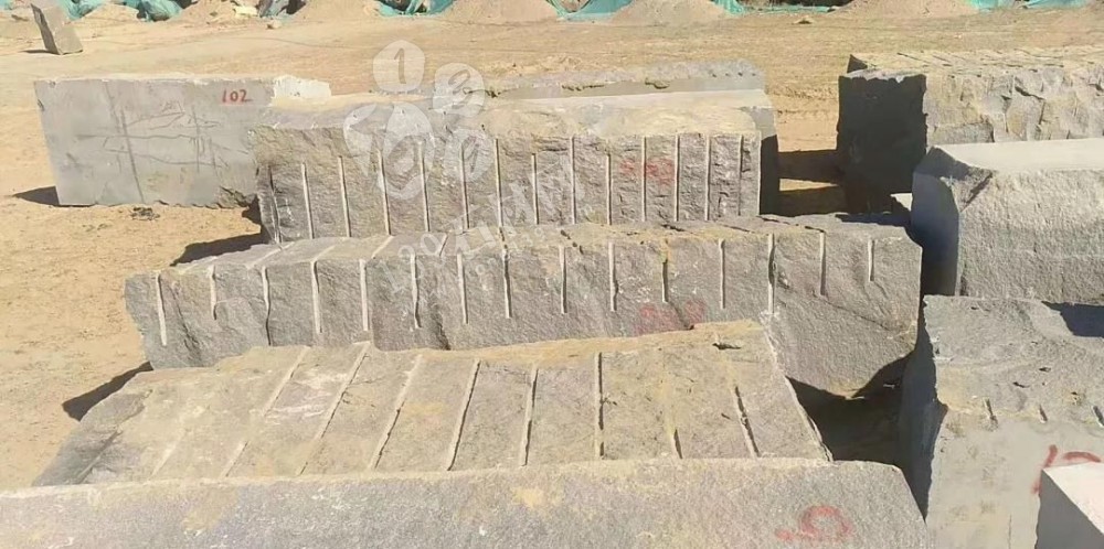 內(nèi)蒙古德嶺山鎮(zhèn)總投資約4712萬(wàn)元石材加工建設(shè)項(xiàng)目來(lái)了!附蒙古黑、大漠黑欣賞