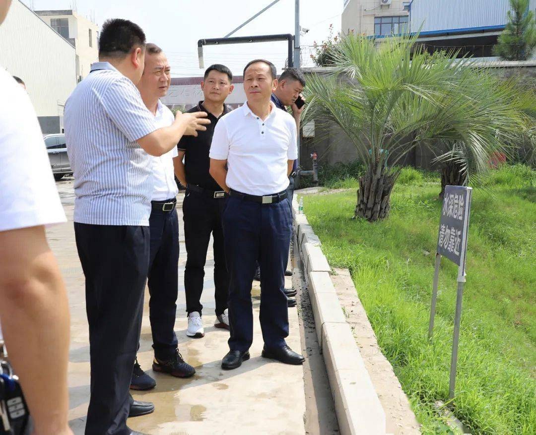 湖北宜昌興山縣委書記一行蒞臨麻城石材產業園考察調研