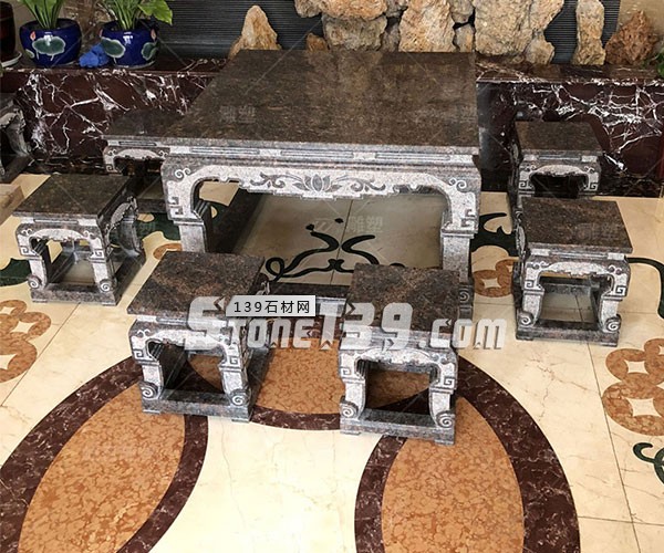 跟中式風格最搭的英國棕桌椅6