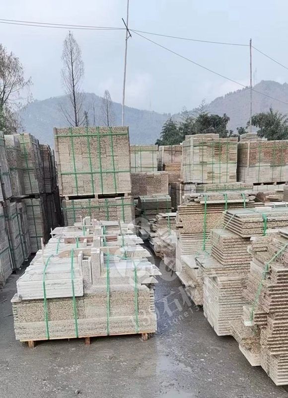 朝陽石材廠帶您區別江西德興黃色花崗巖卡麥黃的大黃、中黃、淺黃樣品