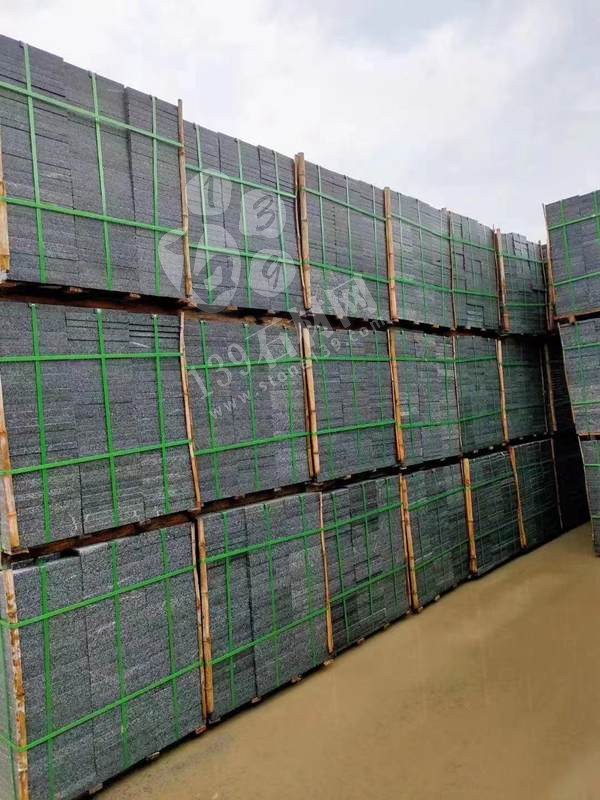 【鐘山大枋石業】經營廣西芝麻黑654毛光板、樹池石、水溝蓋板、馬蹄石、園林環境等異形石材