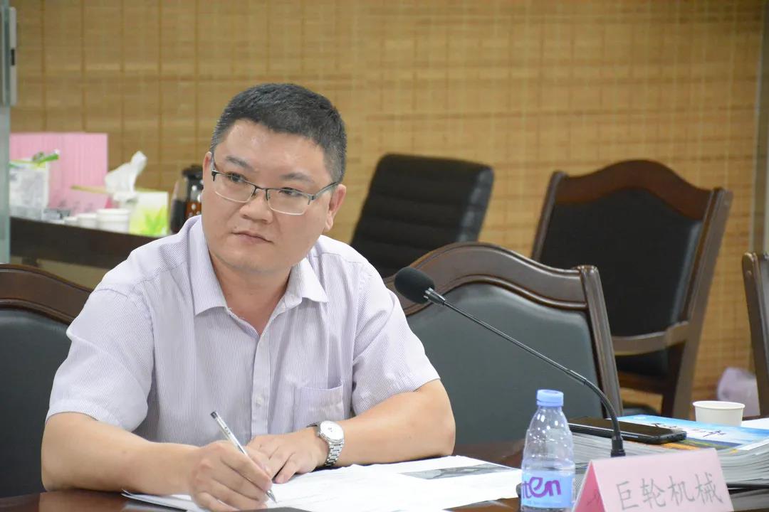 新疆奇臺縣委副書記、縣長劉強一行到訪南安市石材協會