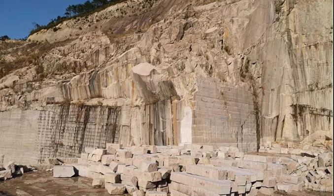 福建龍巖花崗巖產(chǎn)區(qū)永定紅石材及應(yīng)用欣賞！