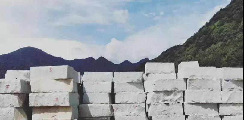 陜西芝麻灰花崗巖產區商洛市鎮安縣礦山及石材欣賞