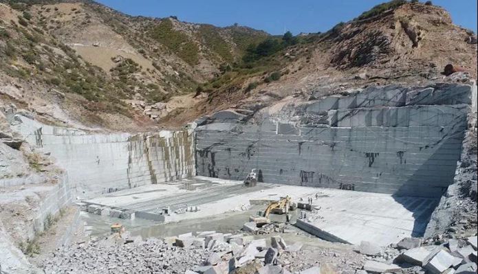 國產進口石材之幻彩紅（加州紅龍）石材欣賞！