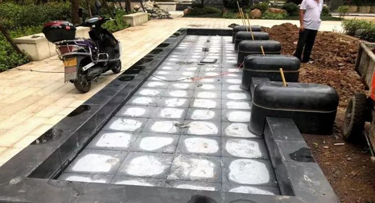 重慶黑石產(chǎn)區(qū)彭水縣中國(guó)黑石材及礦山欣賞！