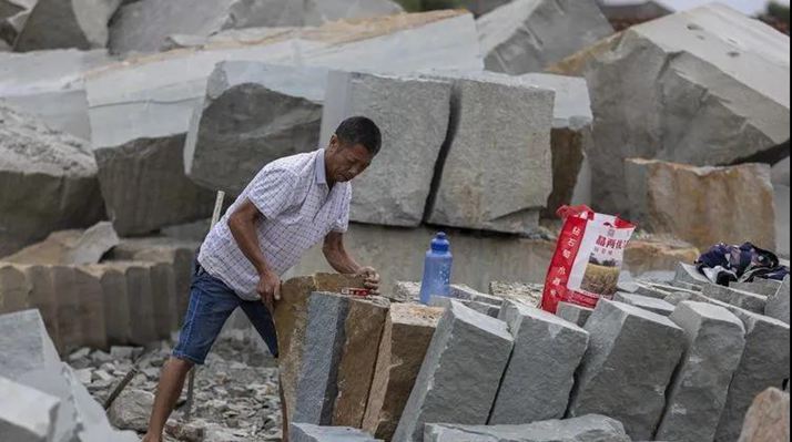 四川隆昌青石產區(qū)青石礦山產品和青石案例欣賞