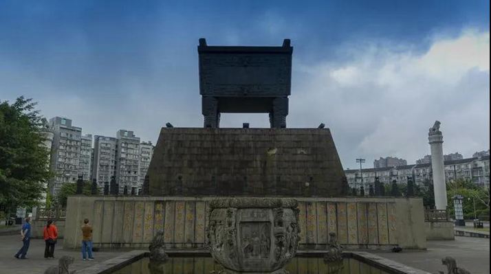 四川隆昌青石產區(qū)青石礦山產品和青石案例欣賞