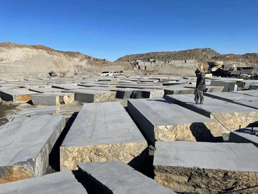 富士蘭石材-內蒙古高品質黑石“大花芝麻黑”賞析