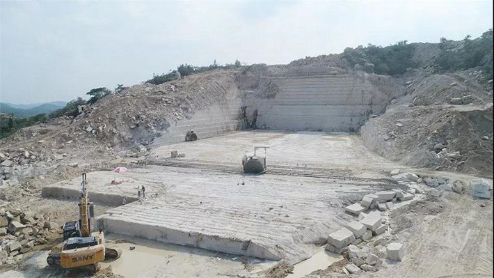 河南信陽羅山縣石材品：黃金麻、銹石、蝦紅、電解黃板、卡拉麥里金欣賞