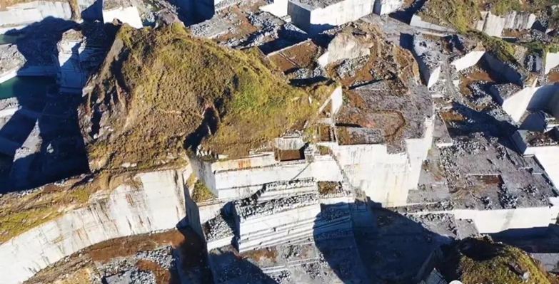 圖賞封礦后的福建最大石材礦山——長泰吳田山！