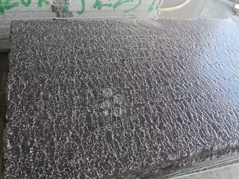 廣西芝麻黑礦山開采、金宏石業鐘山青（廠礦一體）