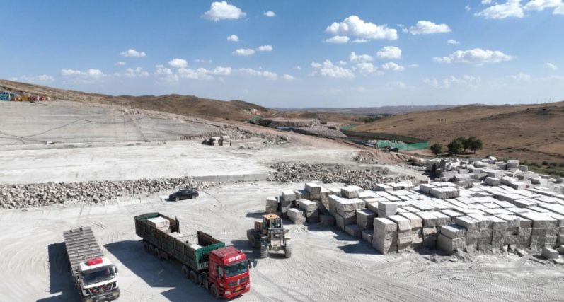 內蒙古烏蘭察布化德縣長順鎮西佳木斯（紅色花崗巖）飾面石材欣賞！